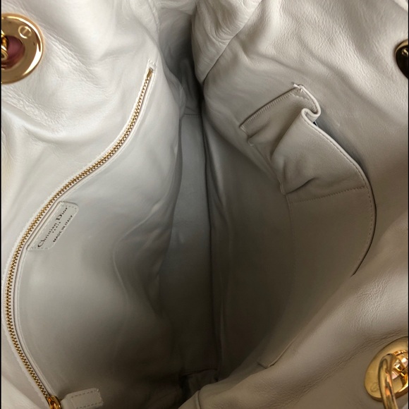 🚫 SOLD - 🎉HP🎉 NWOT AUTH LADY DIOR BAG - PRICE FIRM - Picture 9 of 15